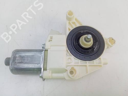 Used Right front window motor MERCEDES-BENZ V-CLASS (W447) V 220 CDI / d 4-matic (447.811, 447.813) (163 hp) 28147917