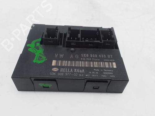 Used Electronic module VW GOLF V (1K1) 1.9 TDI (105 hp) 29129218