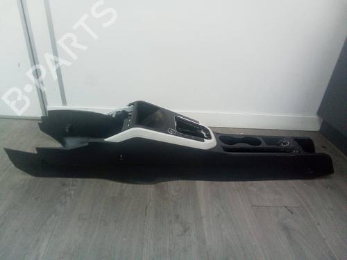 Used Middle console Middle console 23398928 23398928