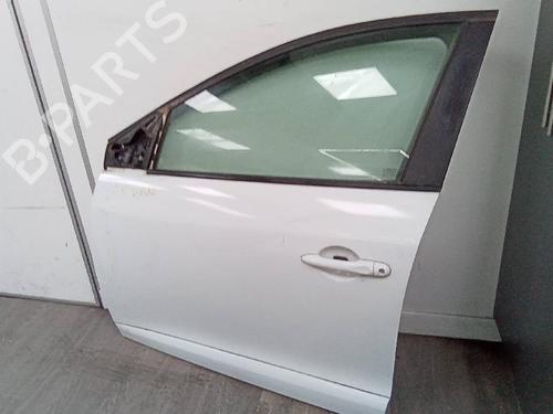 Used Left front door RENAULT MEGANE III Grandtour (KZ0/1) 1.5 dCi (KZ09, KZ0D, KZ1G, KZ29, KZ14, KZ1W, KZ10, KZ1F,... (110 hp) 18956844