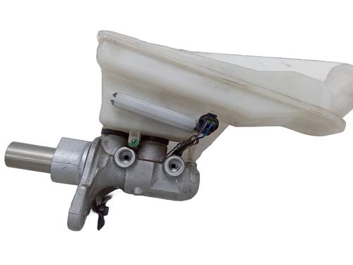 Used Brake master cylinder Brake master cylinder MERCEDES-BENZ CLA Coupe (C117) CLA 200 CDI / d (117.308) (136 hp) 18597053 18597053