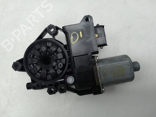 Used Left front window motor HYUNDAI i40 I (VF) [2012-2019]  24654796