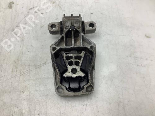 Used Engine mount Engine mount MERCEDES-BENZ CLA Coupe (C117) CLA 200 CDI / d (117.308) (136 hp) 18597063 18597063