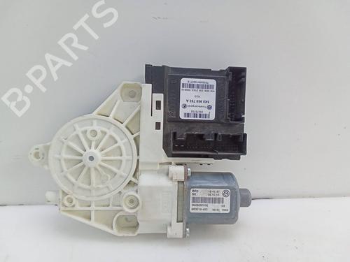 Rudehejsemotor forskærm venstre VW TIGUAN (5N_) 2.0 TDI (140 hp) 26158067