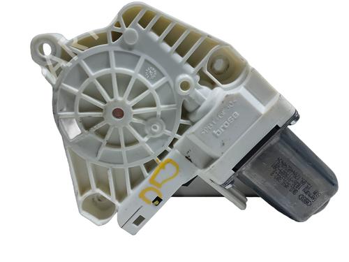 BP32494725E20 main image