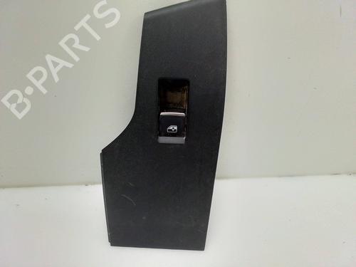 Used Right front window switch SEAT LEON (5F1) 1.2 TSI (105 hp) 28147378