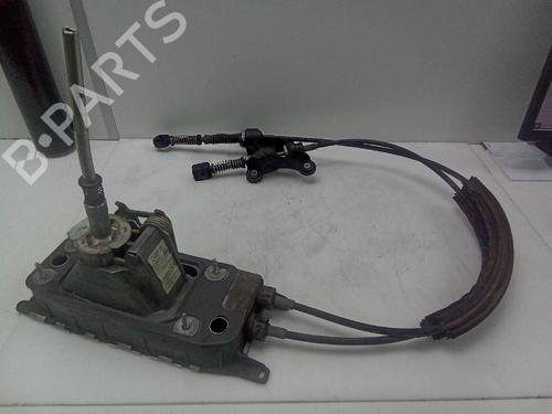 Used Gear lever VW TIGUAN (5N_) 2.0 TDI 4motion (136 hp) 18578393