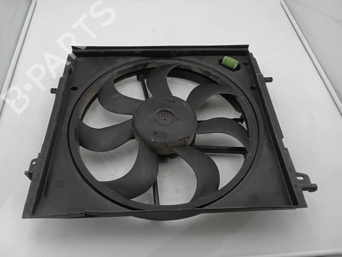 Used Radiator fan RENAULT KADJAR (HA_, HL_) 1.2 TCe 130 (HLMR) (130 hp) 28810691