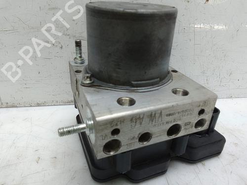 Used ABS pump SKODA FABIA III (NJ3) 1.0 (75 hp) 28518444