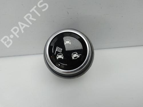 switch-fiat-500x-334_-13-d-multijet-334axh1a-07356366460-2014-22214597 main image