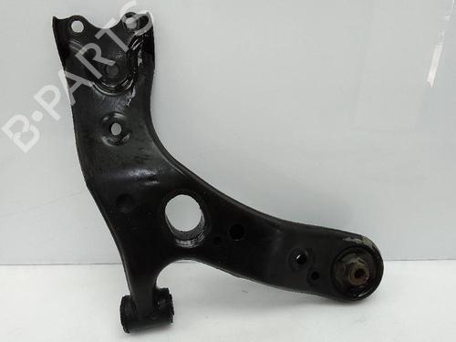 Querlenker links vorne für TOYOTA AURIS (_E18_) 1.8 Hybrid (ZWE186_, ZWE186R) (136 hp) 21084855