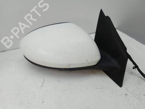 right-mirror-renault-megane-iv-hatchback-b9amn_-15-dci-110-b9a3-30087811-2015-19697195 main image