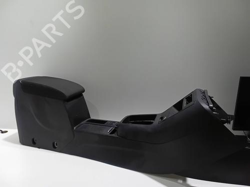 Used Middle console VW TIGUAN (5N_) 2.0 TDI (110 hp) 30050882