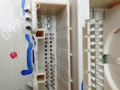Fuse box KIA CARENS IV  | BP18586407E1 