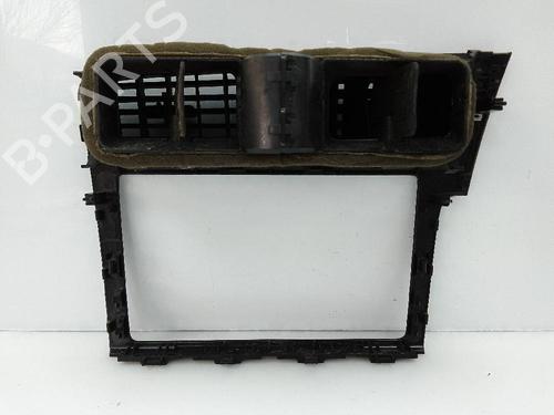Air vent VW GOLF VII (5G1, BQ1, BE1, BE2) 1.6 TDI 4motion 5G1819728