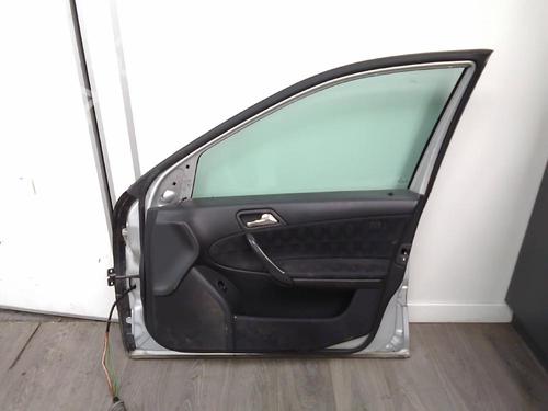 Used Right front door MERCEDES-BENZ C-CLASS (W203) [2000-2007]  23067006