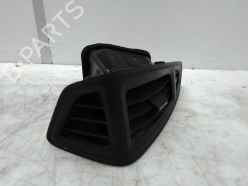 Used Air vent FORD FOCUS III 1.6 Ti (105 hp) 18970925