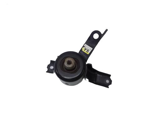 Used Engine mount Engine mount TOYOTA YARIS (_P13_) 1.5 (NSP131_) (112 hp) 18596141 18596141