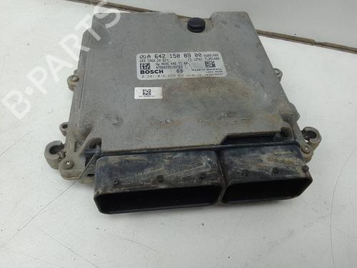 Used Engine control unit (ECU) Engine control unit (ECU) MERCEDES-BENZ M-CLASS (W166) ML 350 BlueTEC 4-matic (166.024, 166.023) (258 hp) 19643052 19643052