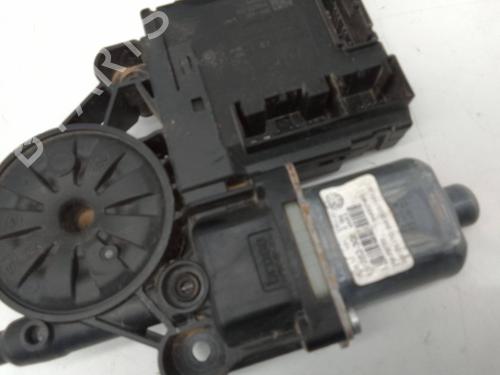 Right front window motor VW PASSAT B7 Variant (365) 2.0 TDI | BP28145886E20 
