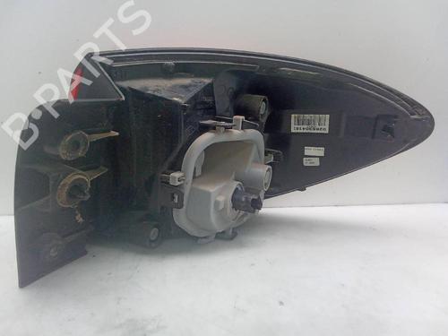 Piloto trasero izquierdo RENAULT CAPTUR I (J5_, H5_) 1.5 dCi 110 (110 hp) 18890875
