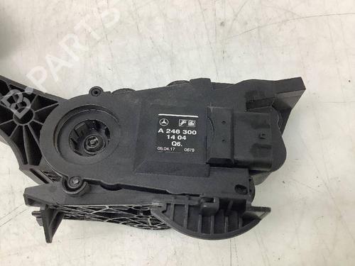 Used Pedal MERCEDES-BENZ CLA Coupe (C117) CLA 200 CDI / d (117.308) (136 hp) 18597039