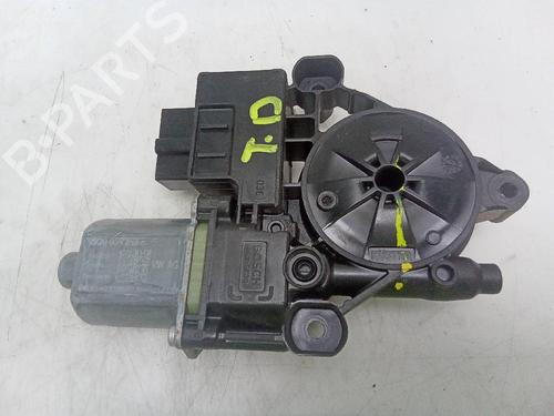 Used Right rear window motor SEAT ATECA (KH7, KHP) 1.0 TSI (115 hp) 26052381
