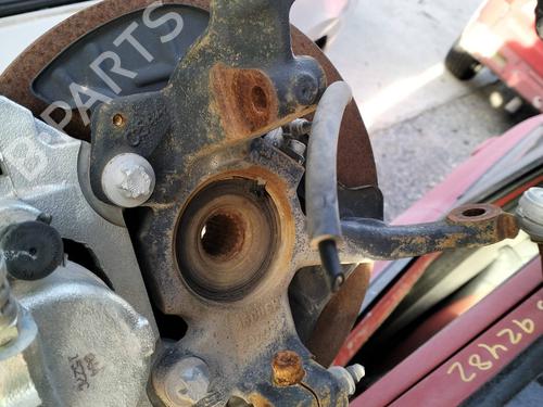 Used Right front steering knuckle FIAT PANDA (312_, 319_) 1.2 (312PXA1A) (69 hp) 28148076