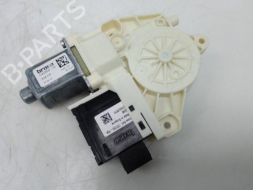 Right front window motor FIAT 500X (334_) 1.3 D Multijet (334AXH1A) | BP21213696E20 