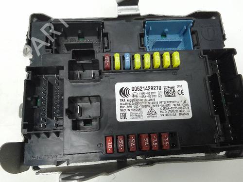 Used Fuse box FIAT 500X (334_) 1.3 D Multijet (334AXH1A) (95 hp) 21213647
