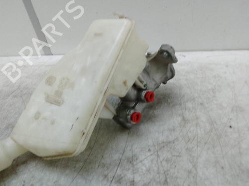Used Brake master cylinder PEUGEOT 208 I (CA_, CC_) 1.2 VTI 82 (82 hp) 19582802