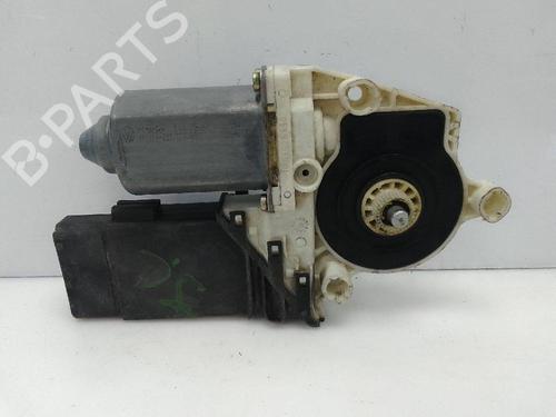 Rudehejsemotor forskærm højre SEAT LEON (1M1)  | BP21800599E20 
