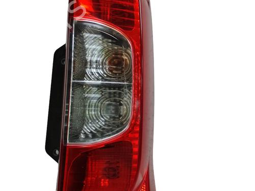 Høyre baklys FIAT QUBO (225_) 1.3 D Multijet (225CXB1A, 225AXB1A, 225CXB11, 225AXB11,... (75 hp) 30677685