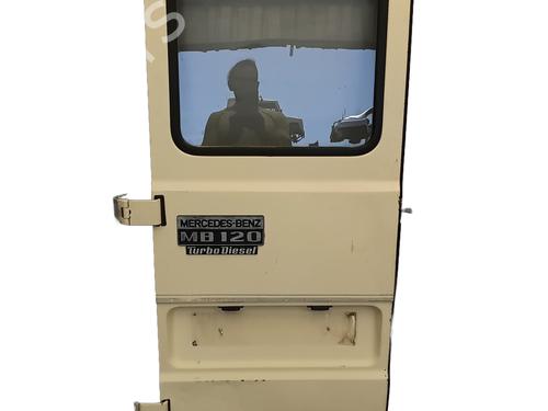 Used Left tailgate Left tailgate MERCEDES-BENZ MB Platform/Chassis (W631) D (631.340) (72 hp) 34506969 34506969