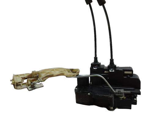 Højre fortil lås CHEVROLET CAPTIVA (C100, C140) 2.0 D 4WD (150 hp) 31090413