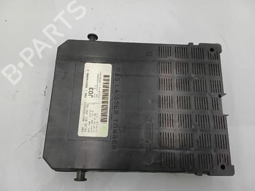 Used Fuse box PEUGEOT 307 CC (3B) 2.0 16V (136 hp) 26051917