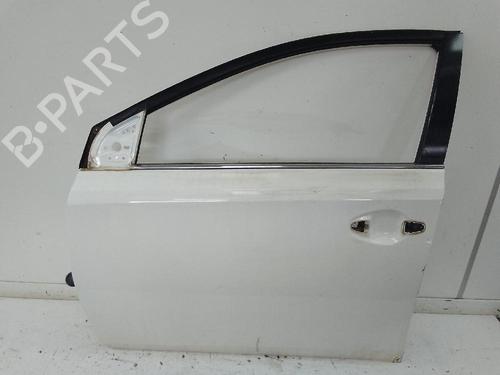 Dør venstre fortil TOYOTA AURIS (_E18_) 1.4 D-4D (NDE180_, NDE180R) (90 hp) 26651659