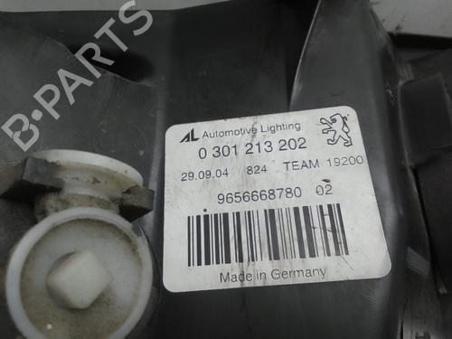 Right headlight PEUGEOT 407 SW (6E_, 6D_) 1.6 HDi 110 | BP31242845C29