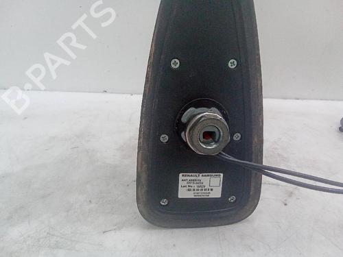 Antenne/Base RENAULT MEGANE IV Hatchback (B9A/M/N_) 1.0 TCe 115 (B9MD, B9MW) (114 hp) 18957222