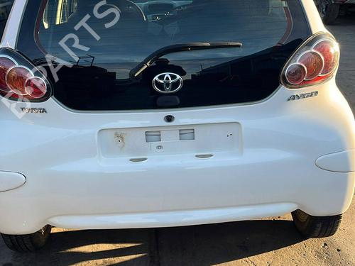 Gear lever TOYOTA AYGO (_B1_) 1.0 (KGB10_, KGB10R) | BP23452792M90 