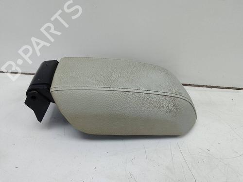 Used Armrest / Center console Armrest / Center console VOLVO XC90 I (275) D5 AWD (185 hp) 18738188 18738188