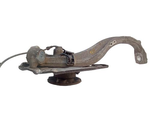 Used Left front steering knuckle Left front steering knuckle MERCEDES-BENZ C-CLASS T-Model (S205) C 220 BlueTEC / d (205.204) (170 hp) 18574468 18574468