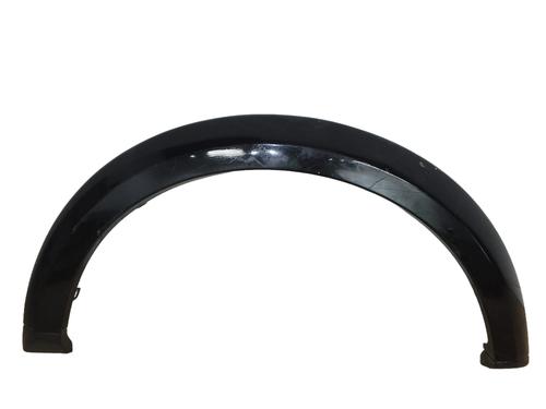 Used Front right wheel arch trim LAND ROVER DISCOVERY IV (L319) 3.0 TD 4x4 (211 hp) 32021100