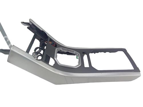 Used Middle console Middle console LAND ROVER RANGE ROVER EVOQUE (L538) 2.2 D 4x4 (150 hp) 18580252 18580252