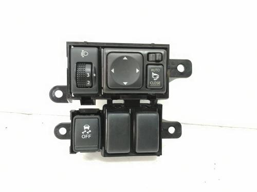 Used Headlight switch Headlight switch NISSAN JUKE (F15) 1.5 dCi (110 hp) 18737763 18737763