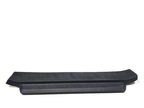 Used Door moulding trim TOYOTA HILUX VIII Pickup (_N1_) 2.4 D 4WD (GUN125_, GUN125R) (150 hp) 30317787