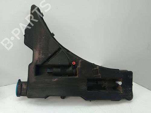 Used Windscreen washer tank Windscreen washer tank AUDI A5 Convertible (F57, F5E) 2.0 TDI (190 hp) 18582958 18582958