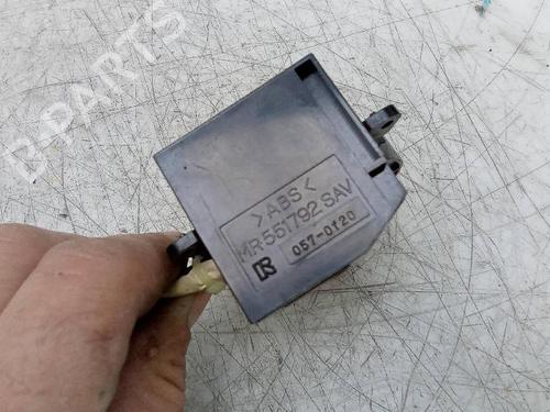 Used Other MITSUBISHI PAJERO III (V7_W, V6_W) 3.2 Di-D (V68W) (160 hp) 18826980