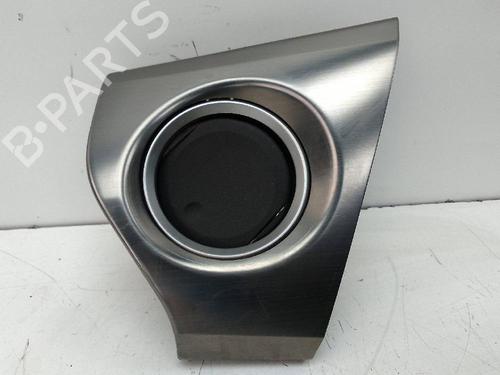 Air vent TOYOTA AURIS (_E18_) 1.8 Hybrid (ZWE186_, ZWE186R) | BP26054832I21 