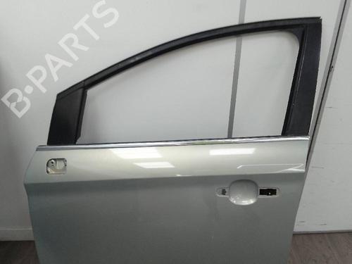 Used Left front door FORD KUGA I 2.0 TDCi (136 hp) 19931124